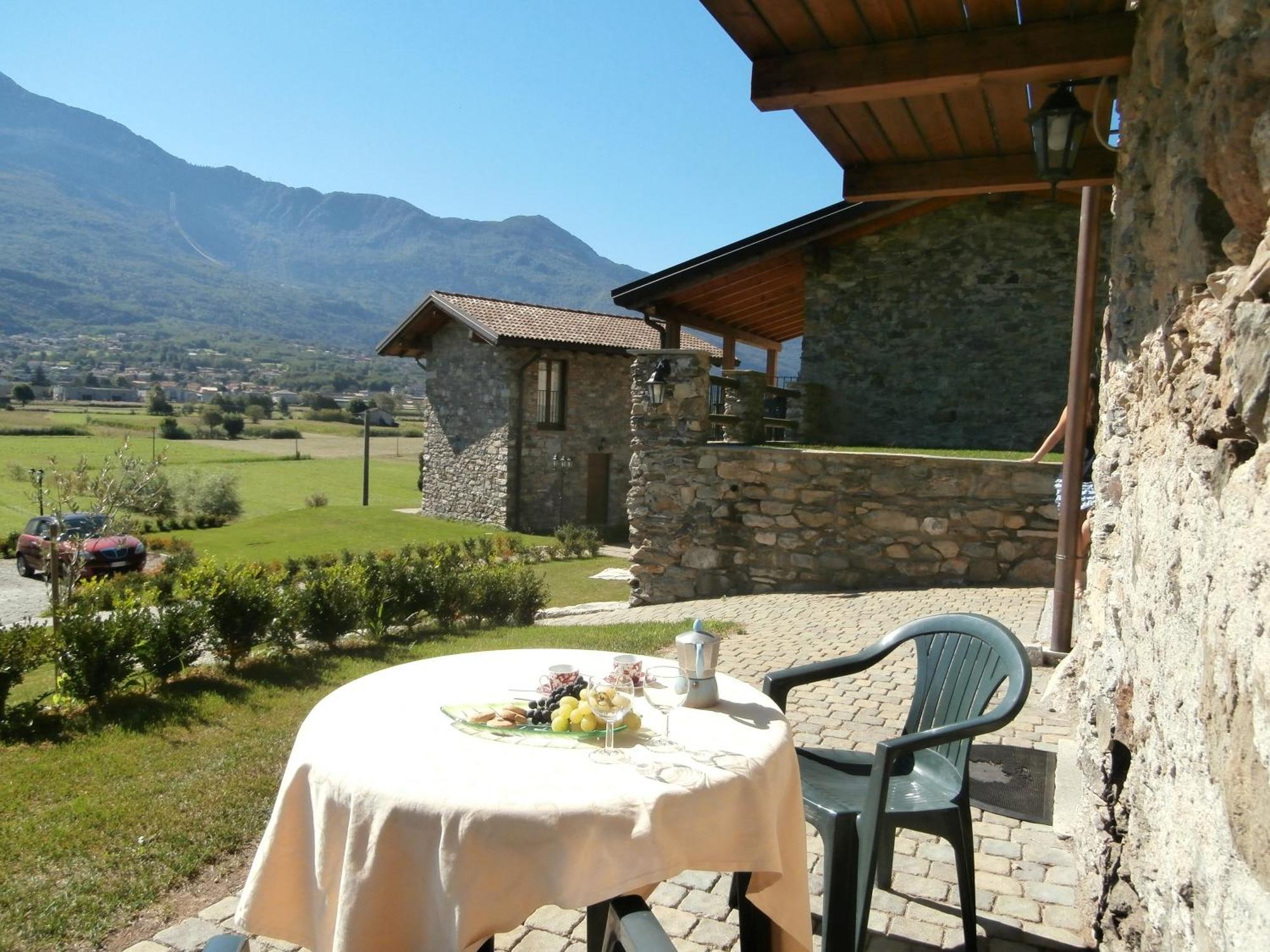 Borgo Erbiola Colico Exterior foto